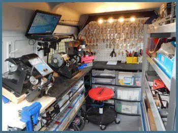 Safe Key Shop New York, NY 212-918-5432 - 2-mobile-locksmith